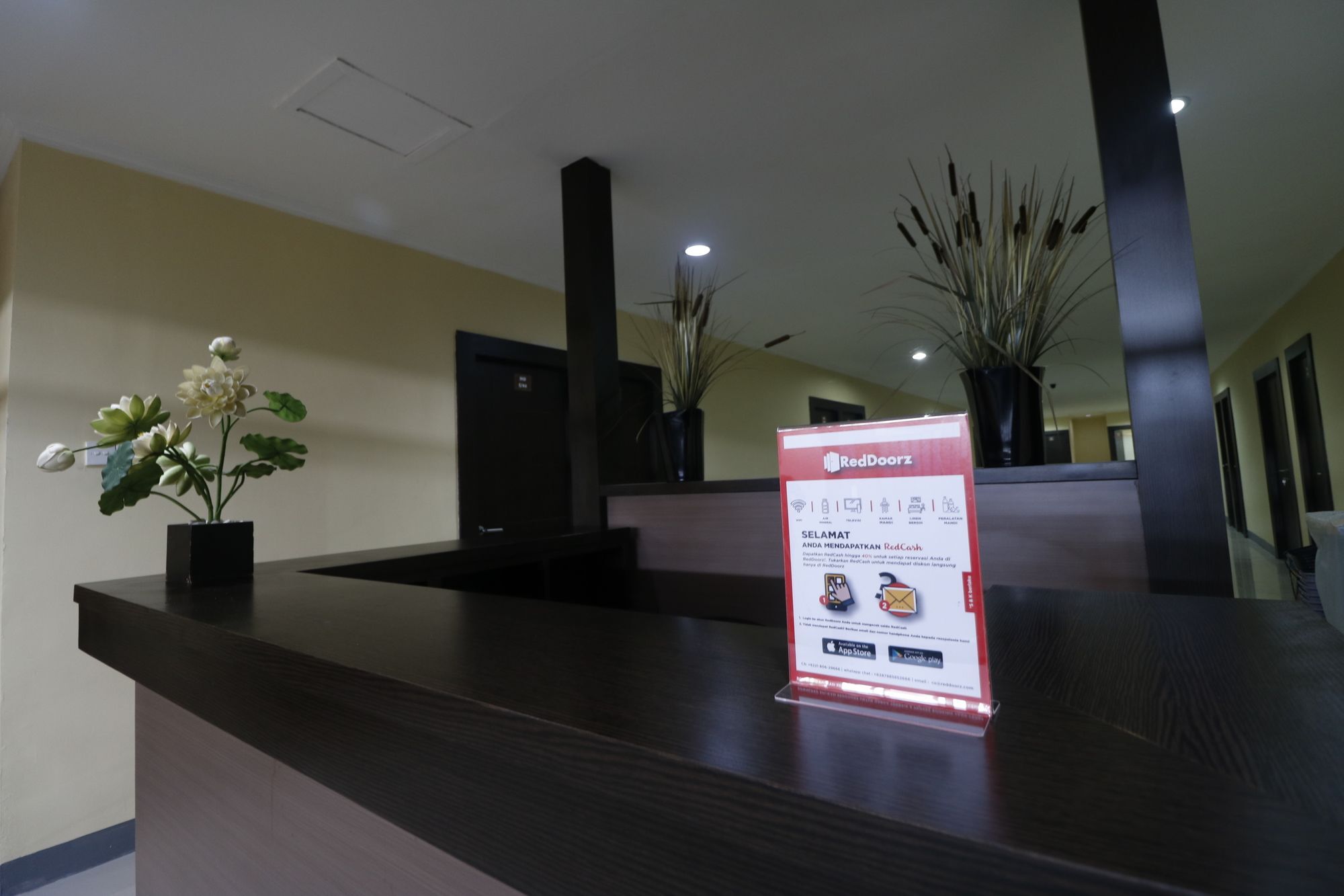 Hotel RedDoorz near ITC Cempaka Mas Dżakarta Zewnętrze zdjęcie